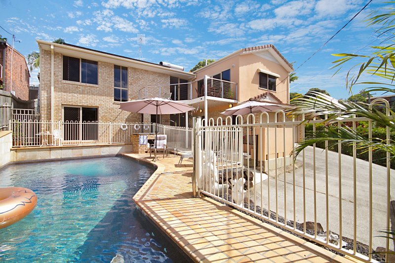 Photo - 11 Simpson Drive, Bilambil Heights NSW 2486 - Image 1