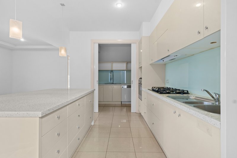 Photo - 11 Skyline Drive, Maribyrnong VIC 3032 - Image 5