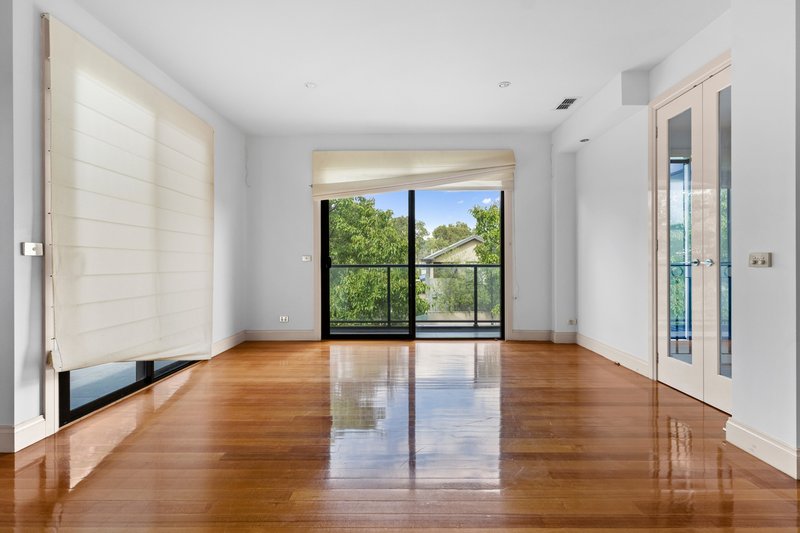 Photo - 11 Skyline Drive, Maribyrnong VIC 3032 - Image 6