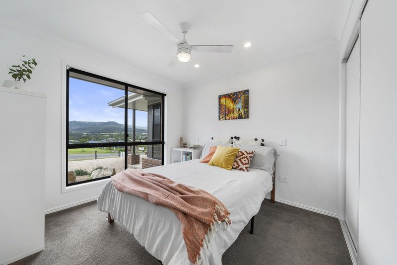 Photo - 11 Skyline Drive, Withcott QLD 4352 - Image 16