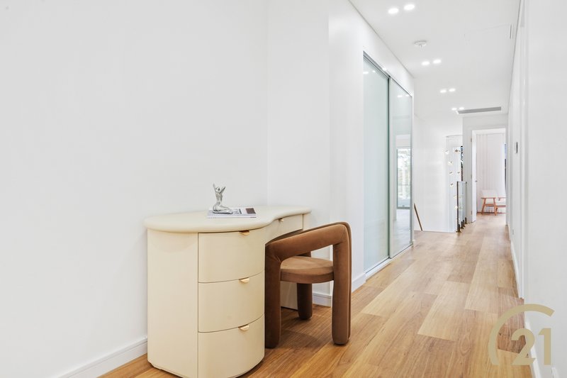 Photo - 11 Slender Avenue, Smithfield NSW 2164 - Image 11