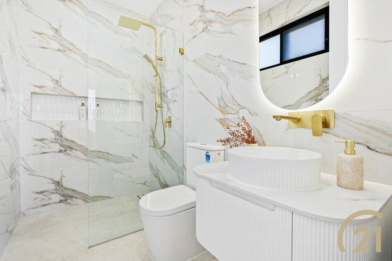 Photo - 11 Slender Avenue, Smithfield NSW 2164 - Image 14