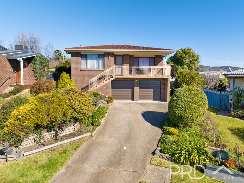 Photo - 11 Snubba Crescent, Tumut NSW 2720 - Image 1