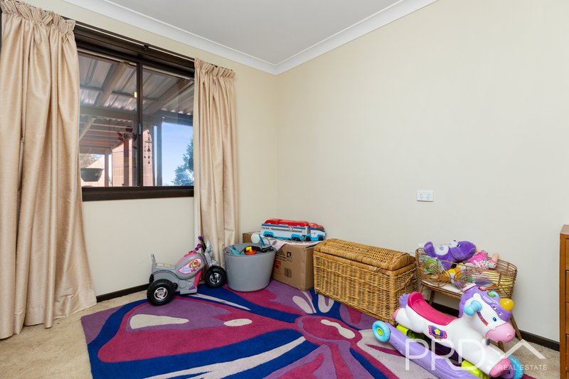 Photo - 11 Snubba Crescent, Tumut NSW 2720 - Image 15