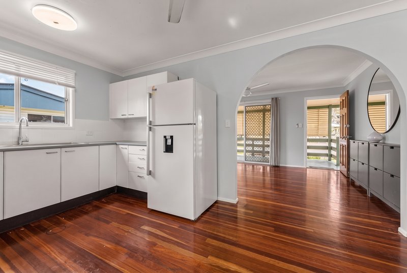 Photo - 11 Solar Street, Beenleigh QLD 4207 - Image 5