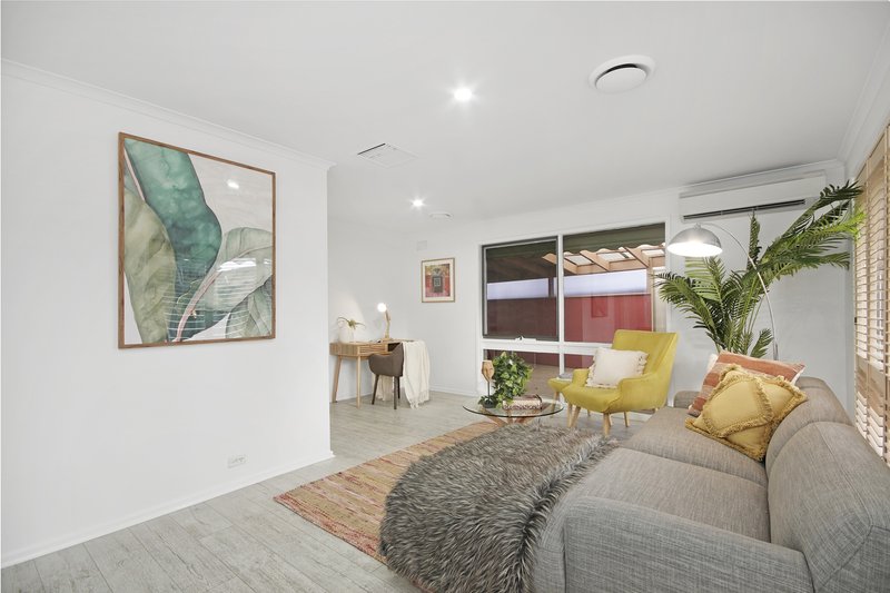 Photo - 11 Somerset Street, Epping VIC 3076 - Image 3