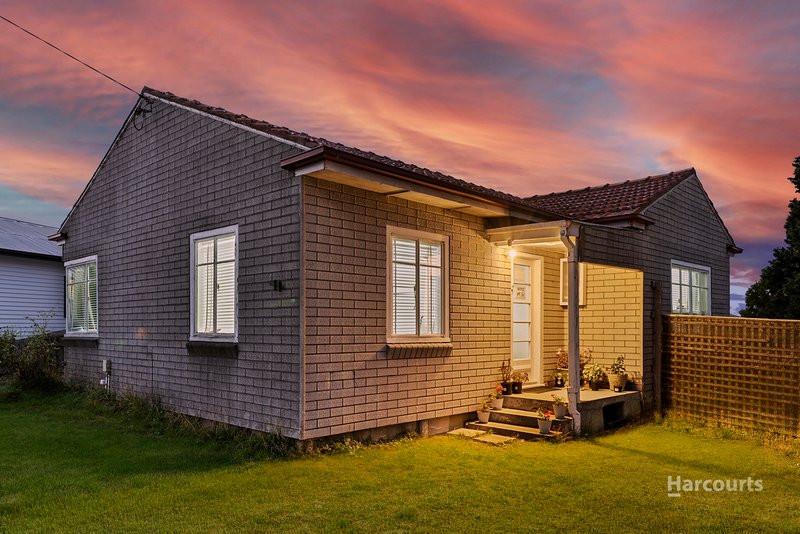 Photo - 11 Somerton Crescent, Derwent Park TAS 7009 - Image 3