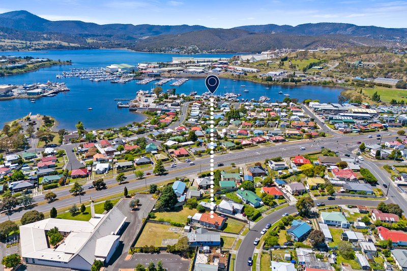 Photo - 11 Somerton Crescent, Derwent Park TAS 7009 - Image 11