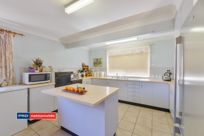 Photo - 11 Southview Street, Tamworth NSW 2340 - Image 8