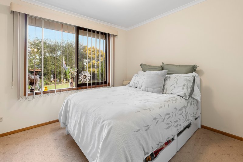 Photo - 11 Sparkford Road, Craigieburn VIC 3064 - Image 14