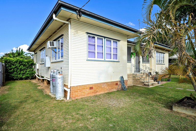 Photo - 11 Spence Street, Svensson Heights QLD 4670 - Image 3