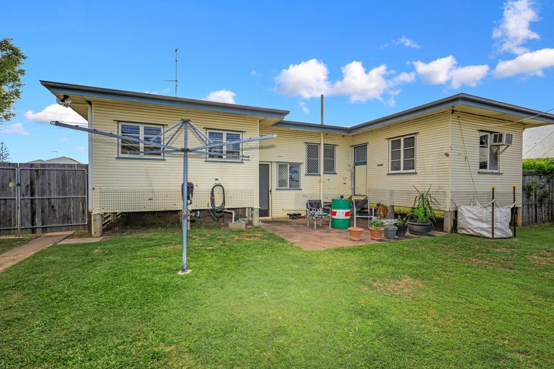 Photo - 11 Spence Street, Svensson Heights QLD 4670 - Image 16