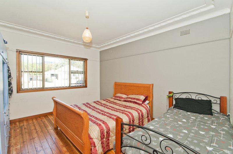 Photo - 11 Spinks Rd , East Corrimal NSW 2518 - Image 12