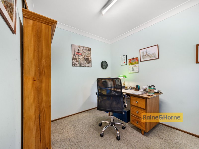 Photo - 11 Spinnaker Avenue, Tascott NSW 2250 - Image 7