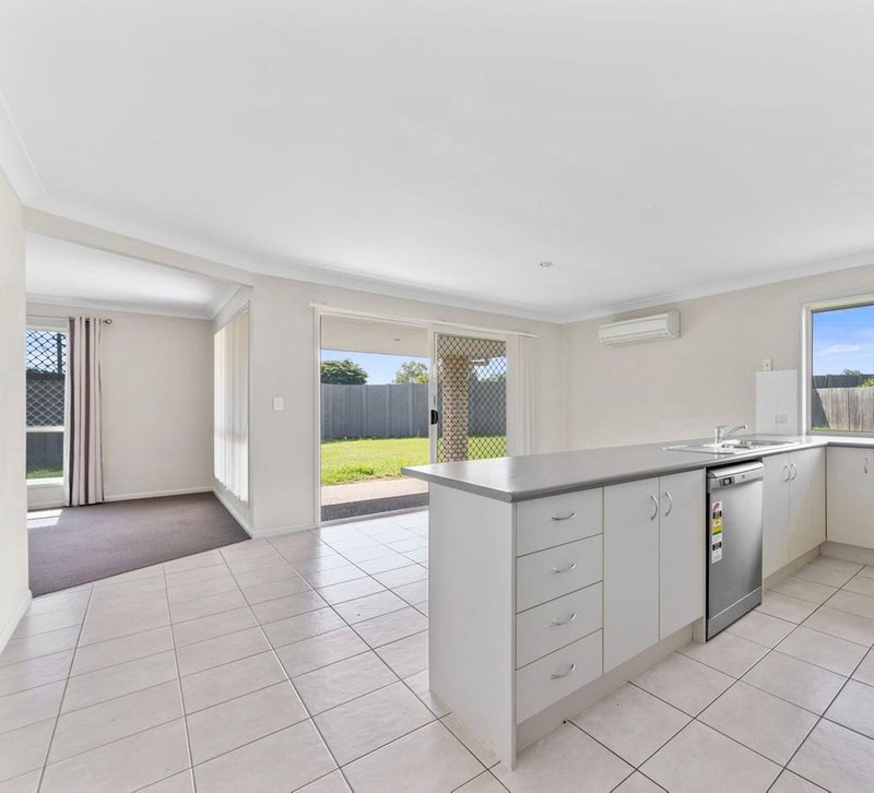 Photo - 11 Spoonbill Court, Lowood QLD 4311 - Image 7