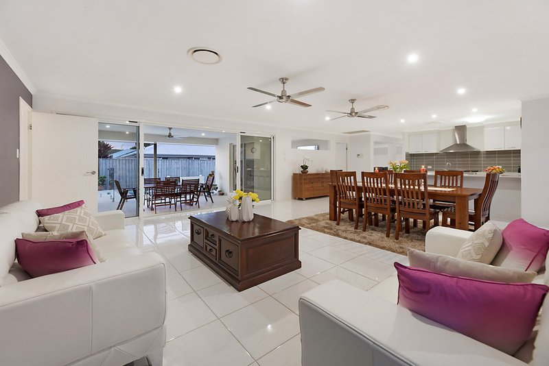 Photo - 11 Spoonbill Drive, Forest Glen QLD 4556 - Image 9