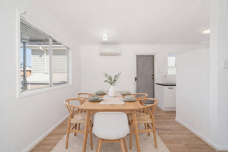 Photo - 11 Sportsground Street, Redcliffe QLD 4020 - Image 3