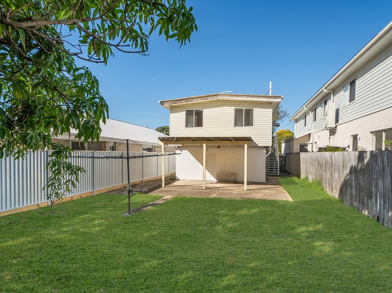 Photo - 11 Sportsground Street, Redcliffe QLD 4020 - Image 12
