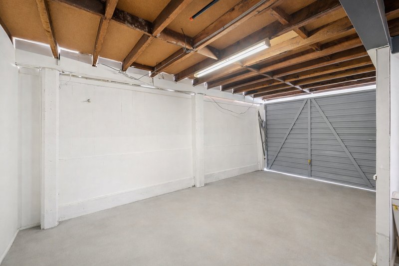 Photo - 11 Sportsground Street, Redcliffe QLD 4020 - Image 15