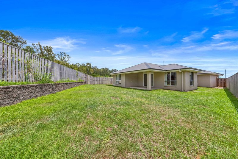 Photo - 11 Spritsail Crescent, Cannonvale QLD 4802 - Image 17