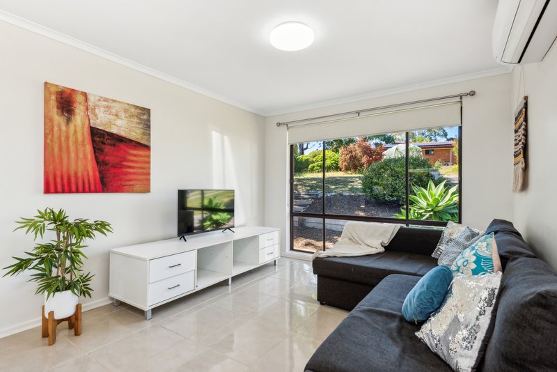 Photo - 11 Spruce Avenue, Aberfoyle Park SA 5159 - Image 7