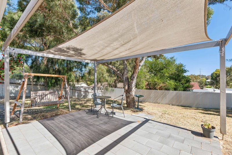 Photo - 11 Spruce Avenue, Aberfoyle Park SA 5159 - Image 17