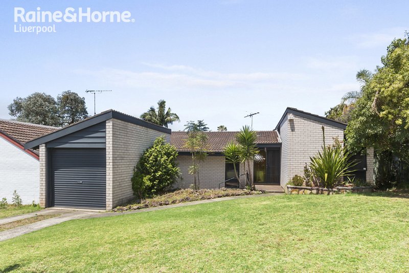 11 St Andrews Boulevard, Casula NSW 2170