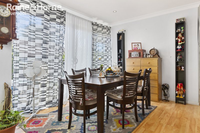 Photo - 11 St Andrews Boulevard, Casula NSW 2170 - Image 4