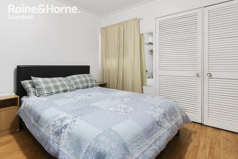 Photo - 11 St Andrews Boulevard, Casula NSW 2170 - Image 5