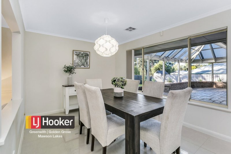 Photo - 11 St Annes Court, Wynn Vale SA 5127 - Image 4