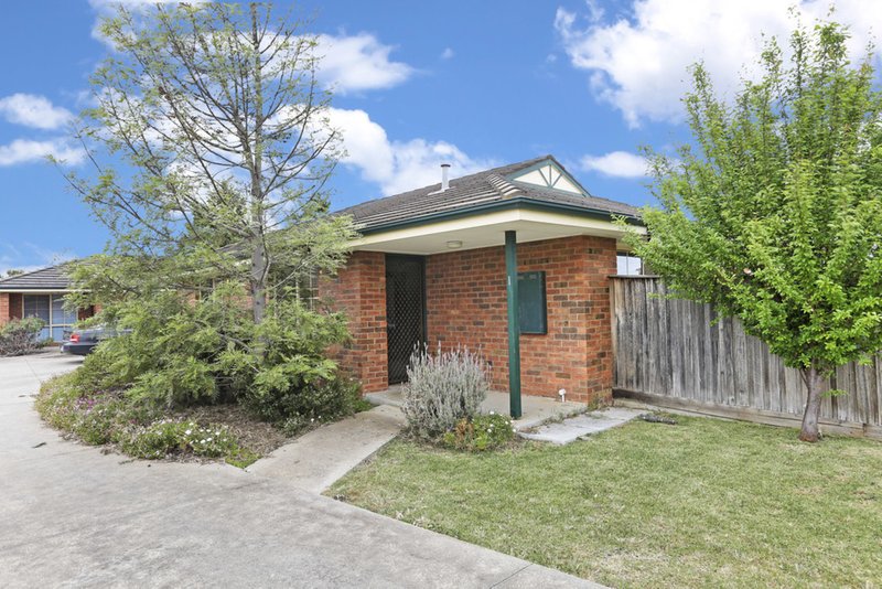 Photo - 1/1 St Anthony Court, Lara VIC 3212 - Image 2