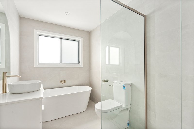 Photo - 11 St Johns Avenue, Mangerton NSW 2500 - Image 14