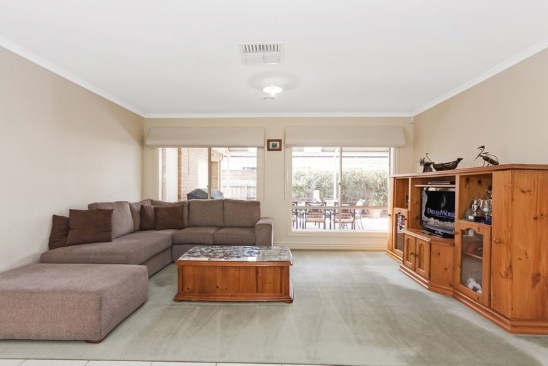Photo - 11 St Rafael Place, Whittlesea VIC 3757 - Image 15