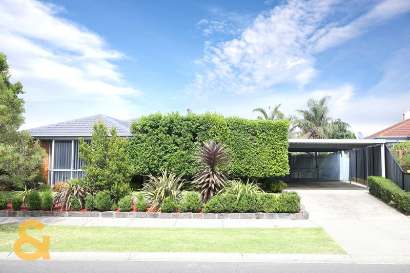 11 Stainsby Crescent, Roxburgh Park VIC 3064