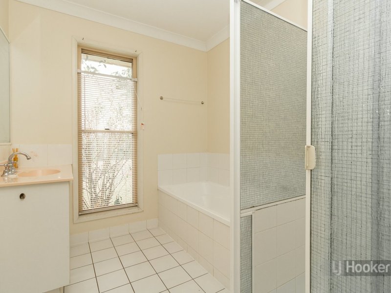 Photo - 11 Stanley Court, Boronia Heights QLD 4124 - Image 10