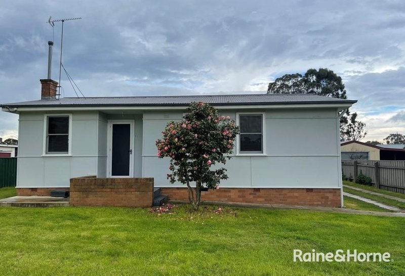 Photo - 11 Station Street, Marulan NSW 2579 - Image 1