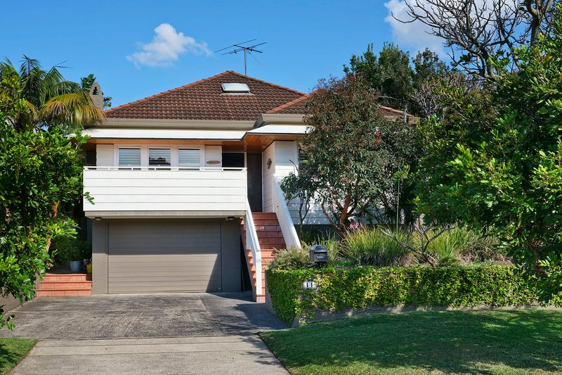 11 Stewart Avenue, Curl Curl NSW 2096