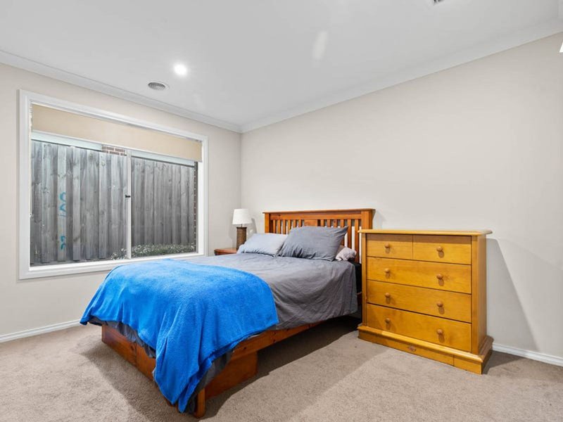 Photo - 11 Stockhaven Circuit, Langwarrin VIC 3910 - Image 14