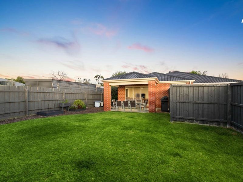 Photo - 11 Stockhaven Circuit, Langwarrin VIC 3910 - Image 19