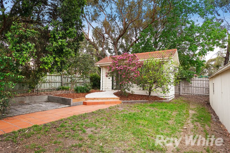 Photo - 11 Stradella Avenue, Vermont South VIC 3133 - Image 4