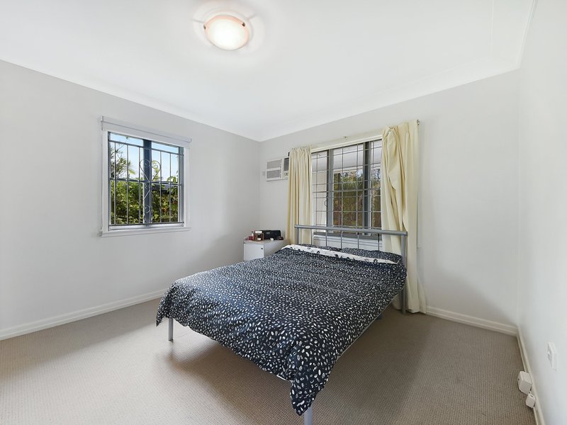 Photo - 11 Strathdale Street, Aspley QLD 4034 - Image 7