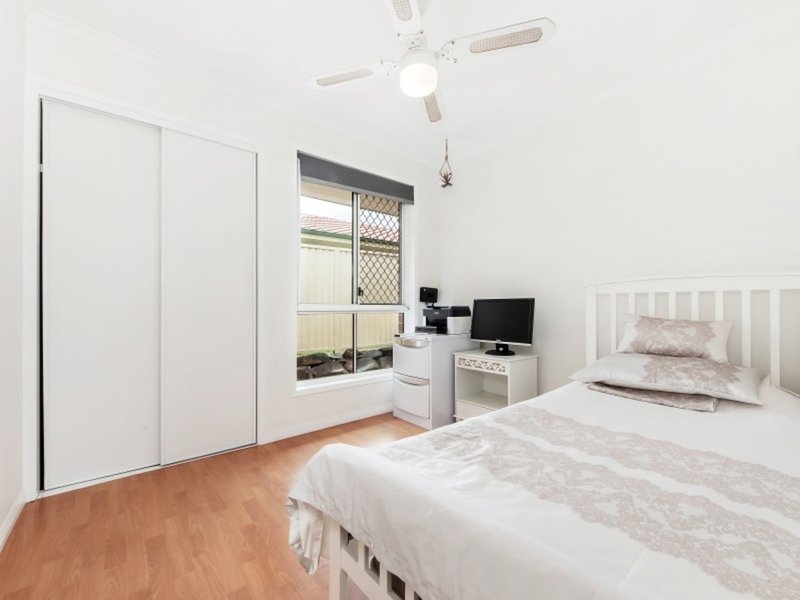 Photo - 11 Strike Way, Mudgeeraba QLD 4213 - Image 6