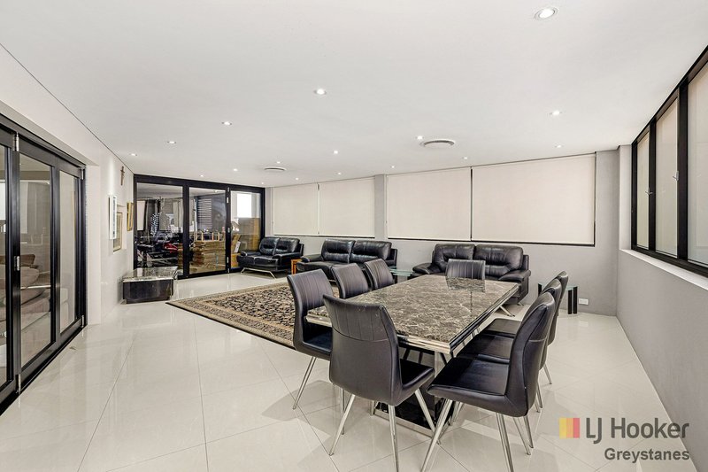 Photo - 11 Styles Place, Merrylands NSW 2160 - Image 3