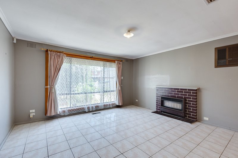 Photo - 11 Stymie Street, Kingsbury VIC 3083 - Image 5