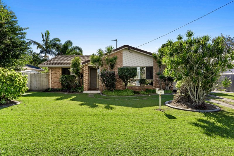 11 Sunbird Chase, Parrearra QLD 4575