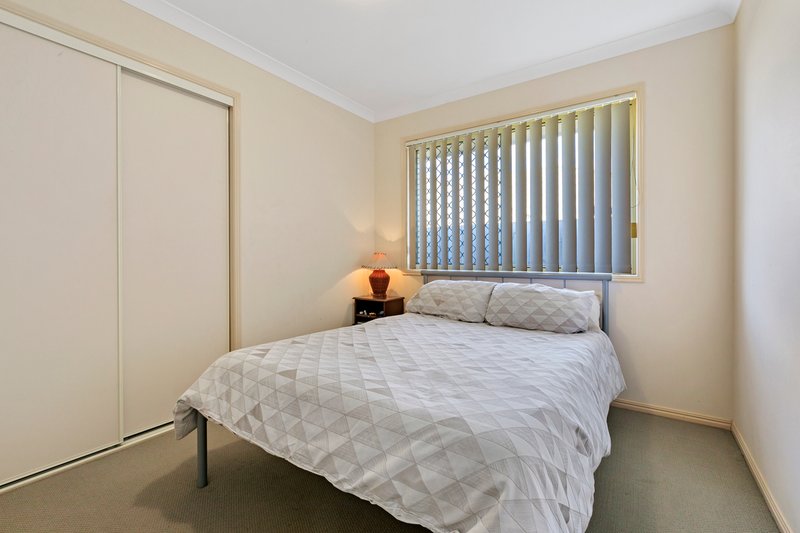 Photo - 11 Sunningdale Street, Oxley QLD 4075 - Image 9