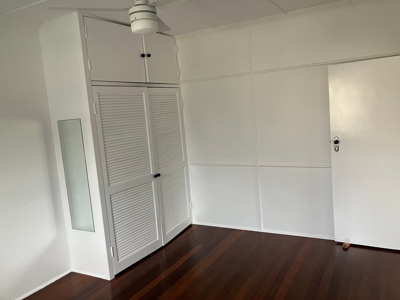 Photo - 11 Sunny Avenue, Wavell Heights QLD 4012 - Image 7