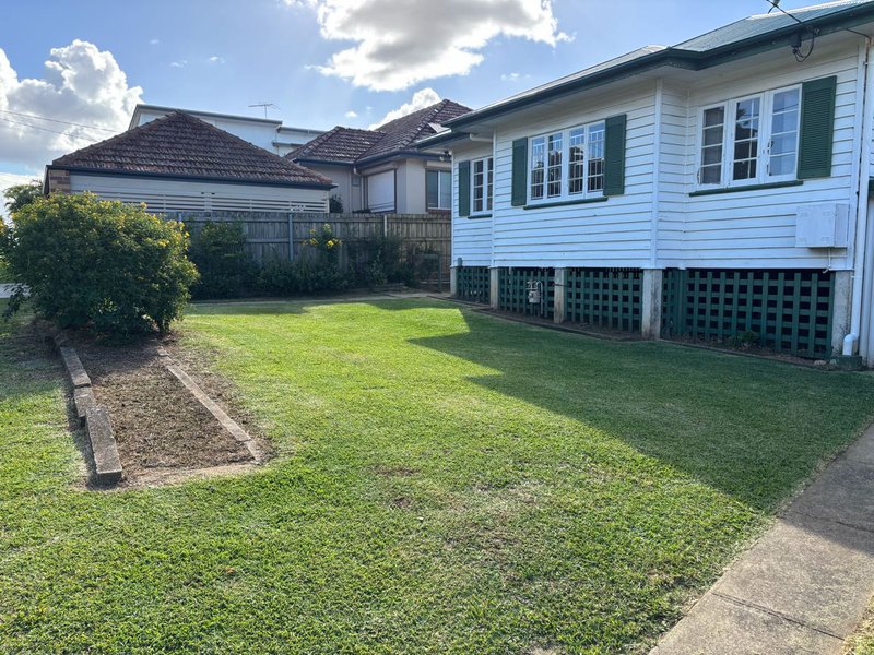 Photo - 11 Sunny Avenue, Wavell Heights QLD 4012 - Image 12