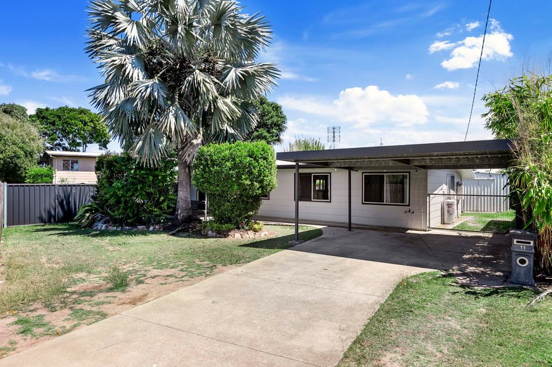 Photo - 11 Sunset Crescent, Torquay QLD 4655 - Image 1