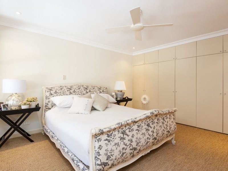 Photo - 11 Surfview Road, Mona Vale NSW 2103 - Image 9